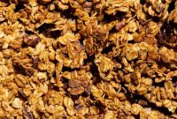 Crispy Homemade Granola Recipe with Nuts and Honey