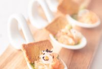 Salmon Amuse-Bouche with Arugula Oil Dressing