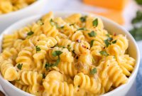 One-Pot Green Chile Macaroni and Cheese Recipe