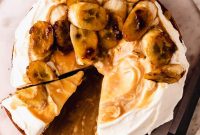 Decadent Banoffee Cake Recipe with Caramelized Bananas