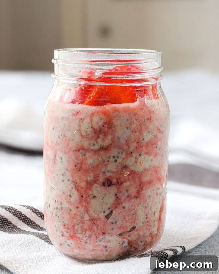 21 High-Protein Oatmeal Recipes for Muscle, Weight Loss & Energy 5 Strawberry Protein Overnight Oats