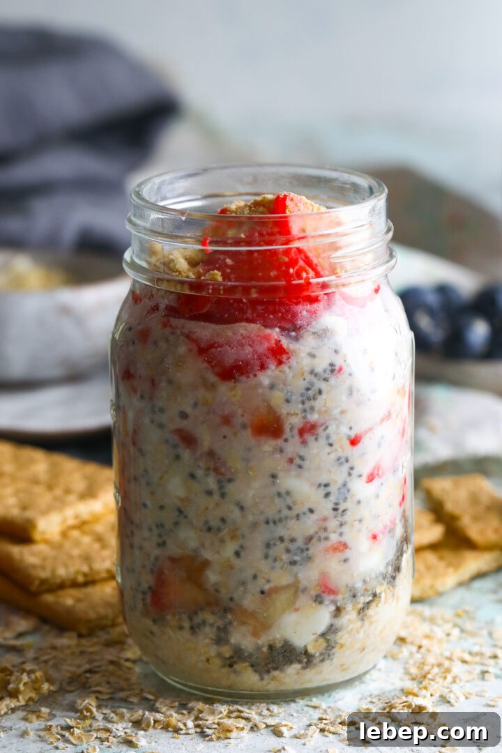 21 High-Protein Oatmeal Recipes for Muscle, Weight Loss & Energy 10 strawberry cheesecake overnight oats
