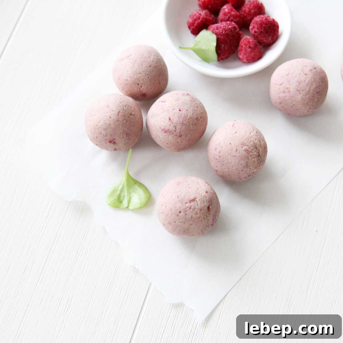 Raspberry Cream Cheese Protein Balls