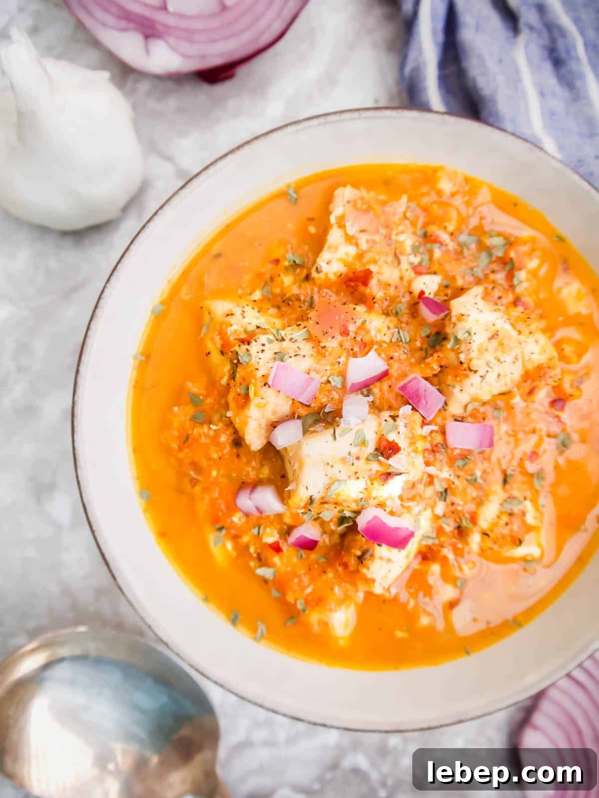 Chicken in Cherry Tomato Sauce in a bowl.
