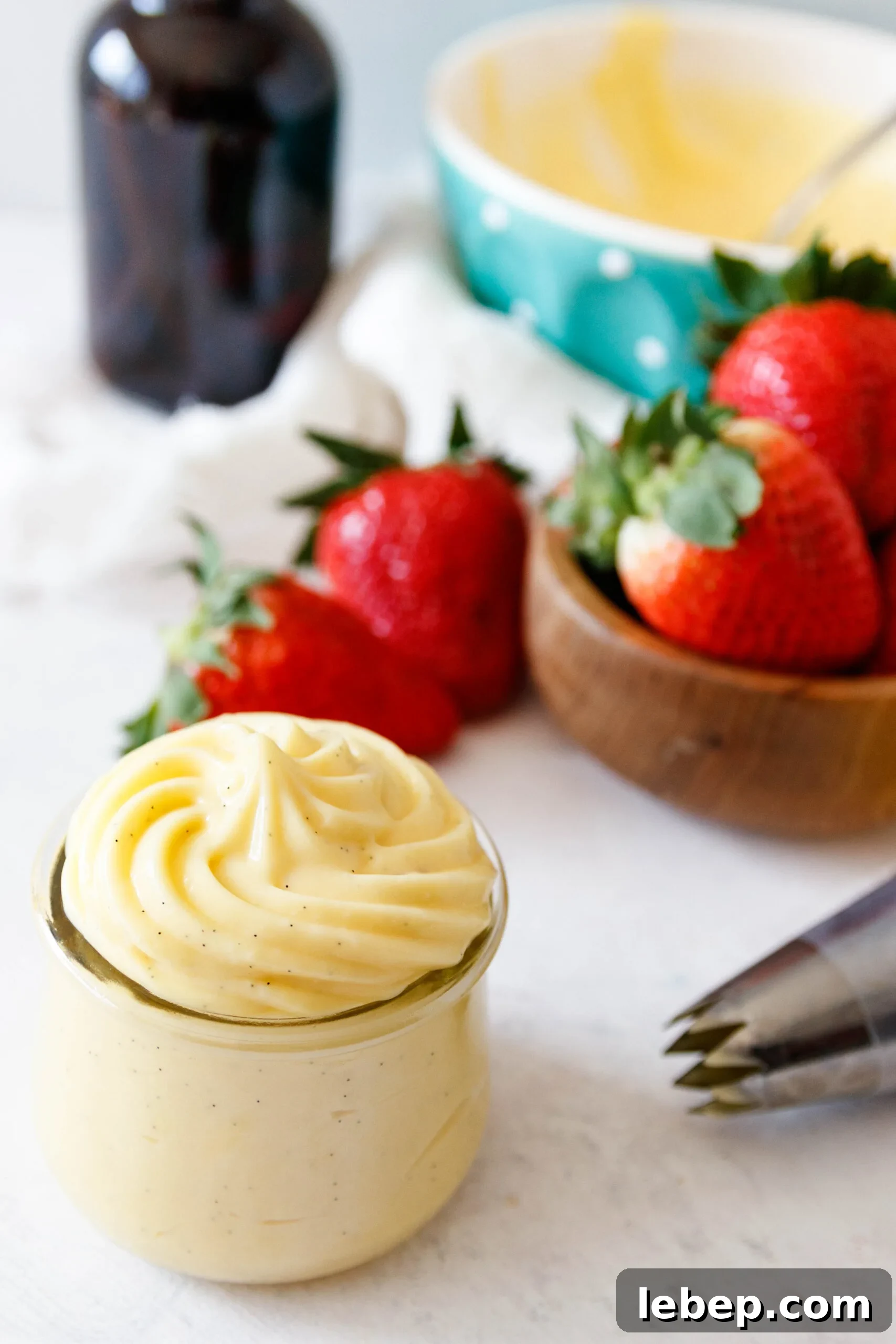 Classic Pastry Cream (Crème Pâtissière) Recipe for Desserts 5 angled picture of the piped cream