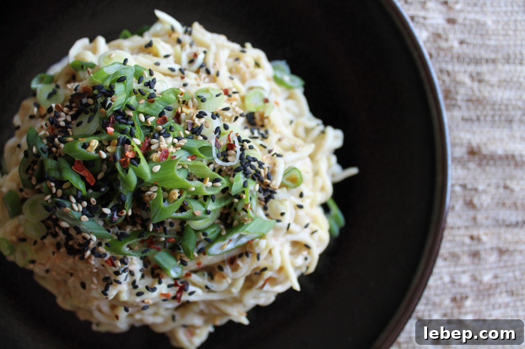 paleo sesame zucchini noodles
