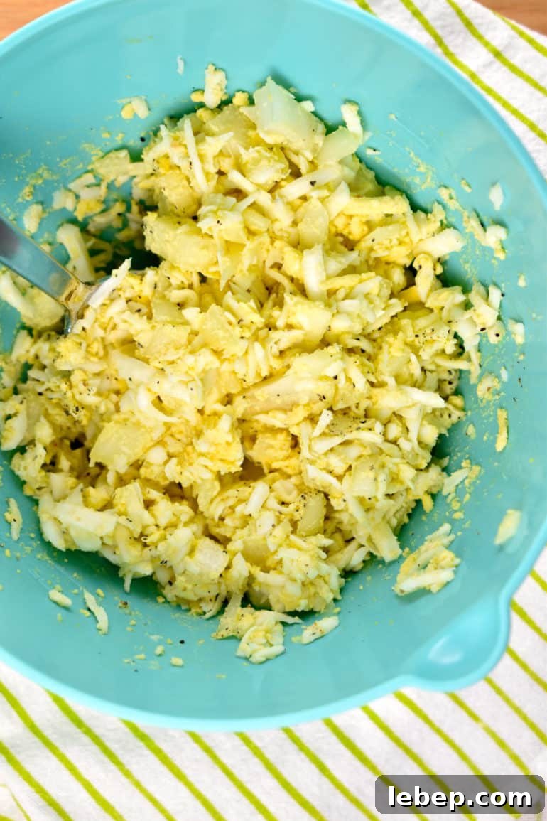 Protein-Packed Egg and Chickpea Salad with Lemon-Dill Dressing 2 Egg and Chickpea Salad
