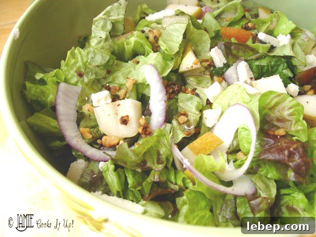 Green Salad with Pears