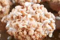 Sour Cream Coffee Cake Mini Muffins: Bite-Sized Breakfast Treats