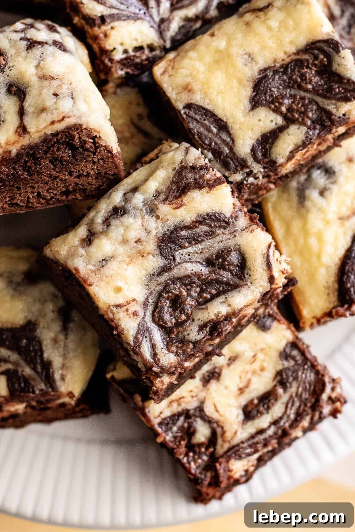 S'mores Brownies Recipe: Gooey Chocolate Graham Bars 10 Cream Cheese Brownies