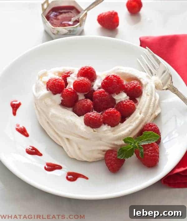 12 Romantic Valentine's Day Desserts to Impress Your Loved One 14 Meringue Hearts with Whipped Cream and Raspberries