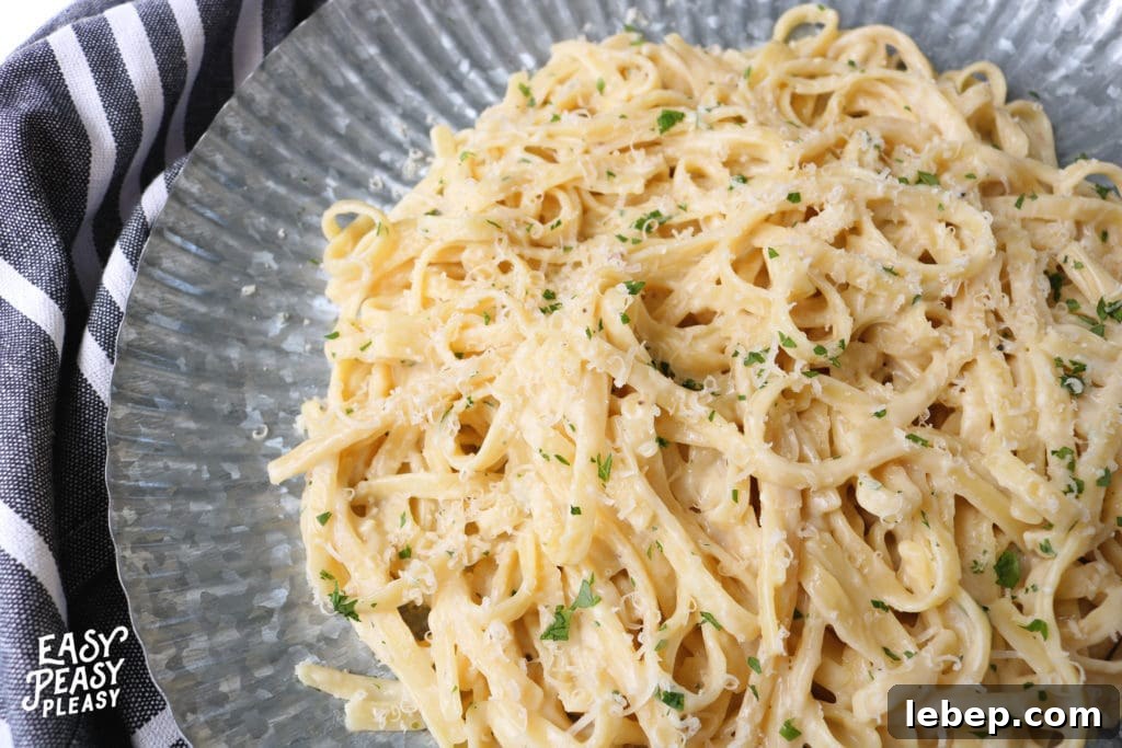 25-Minute One-Pan Fettuccine: Creamy Dinner in One Skillet 5 One Pan Fettuccine is the perfect 20 minute recipe for any night of the week.