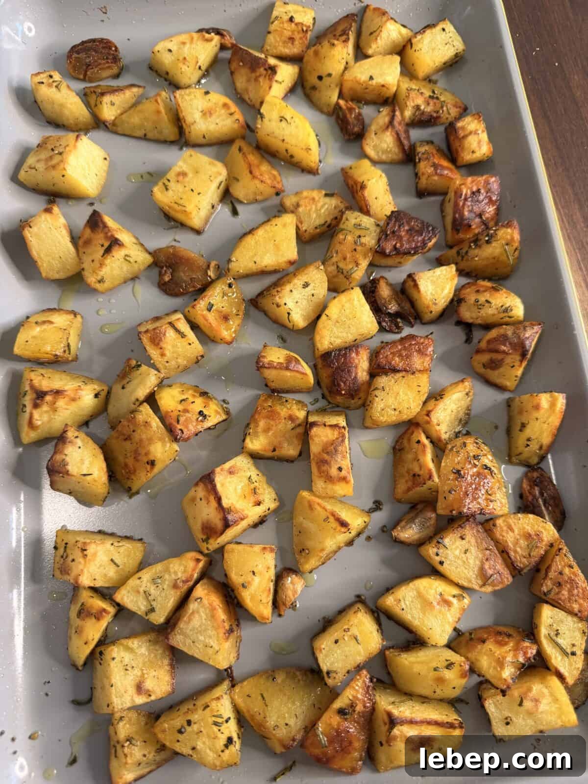 Crispy Rosemary Garlic Roasted Potatoes Recipe 4 Crisp roasted potatoes with rosemary