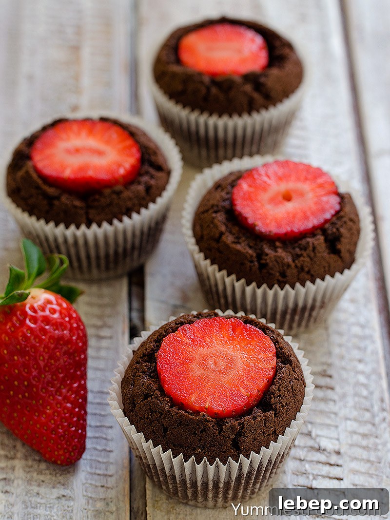 Strawberry Chocolate Cupcakes Recipe — Moist Chocolate & Fresh Strawberries 5 Strawberry Chocolate Cupcakes - Making - Step 3