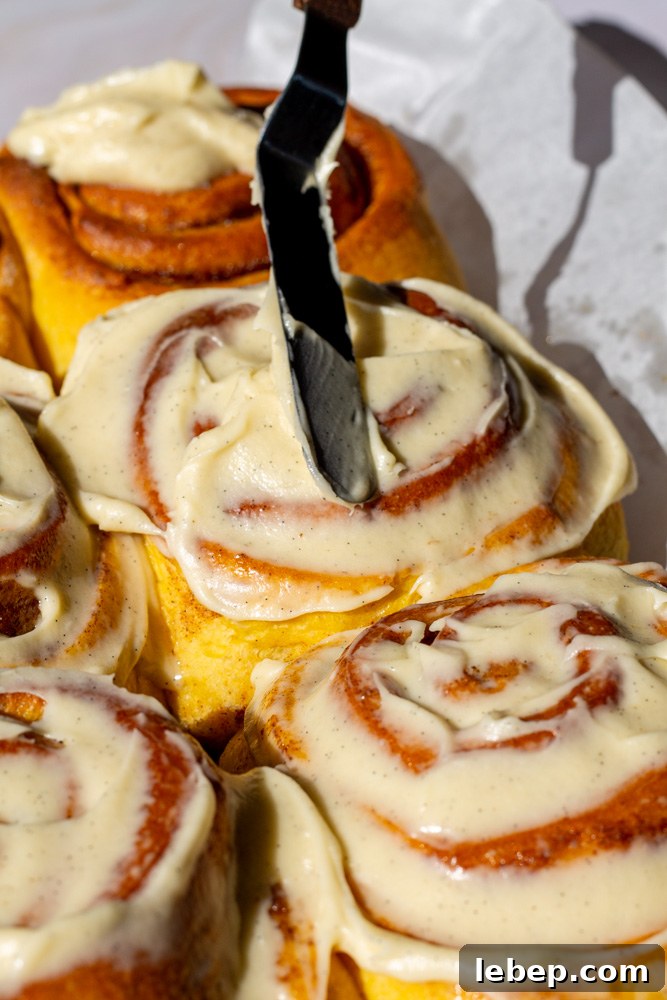 pumpkin cinnamon rolls